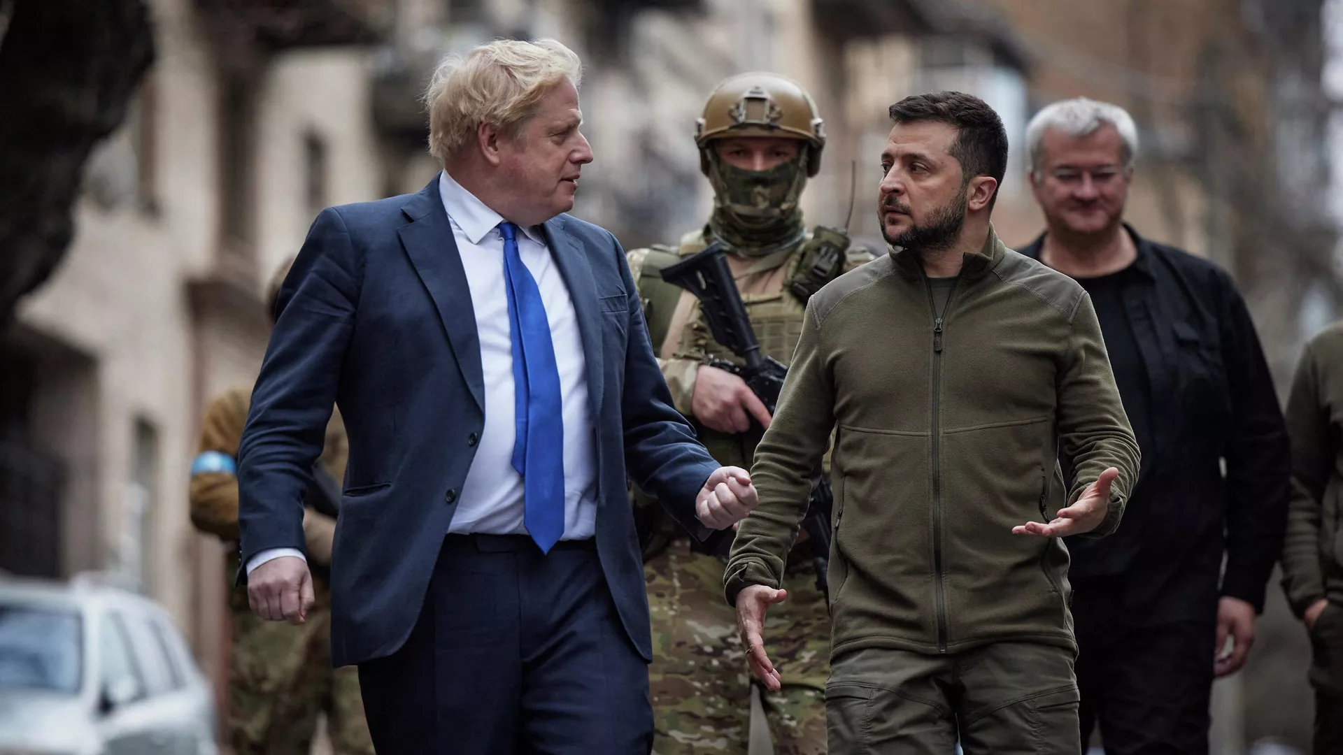 Президент Украины Владимир Зеленский и премьер-министр Великобритании Борис Джонсон во время встречи в Киеве Президент Украины Владимир Зеленский и премьер-министр Великобритании Борис Джонсон во время встречи в Киеве - РИА Новости, 1920, 23.04.2022