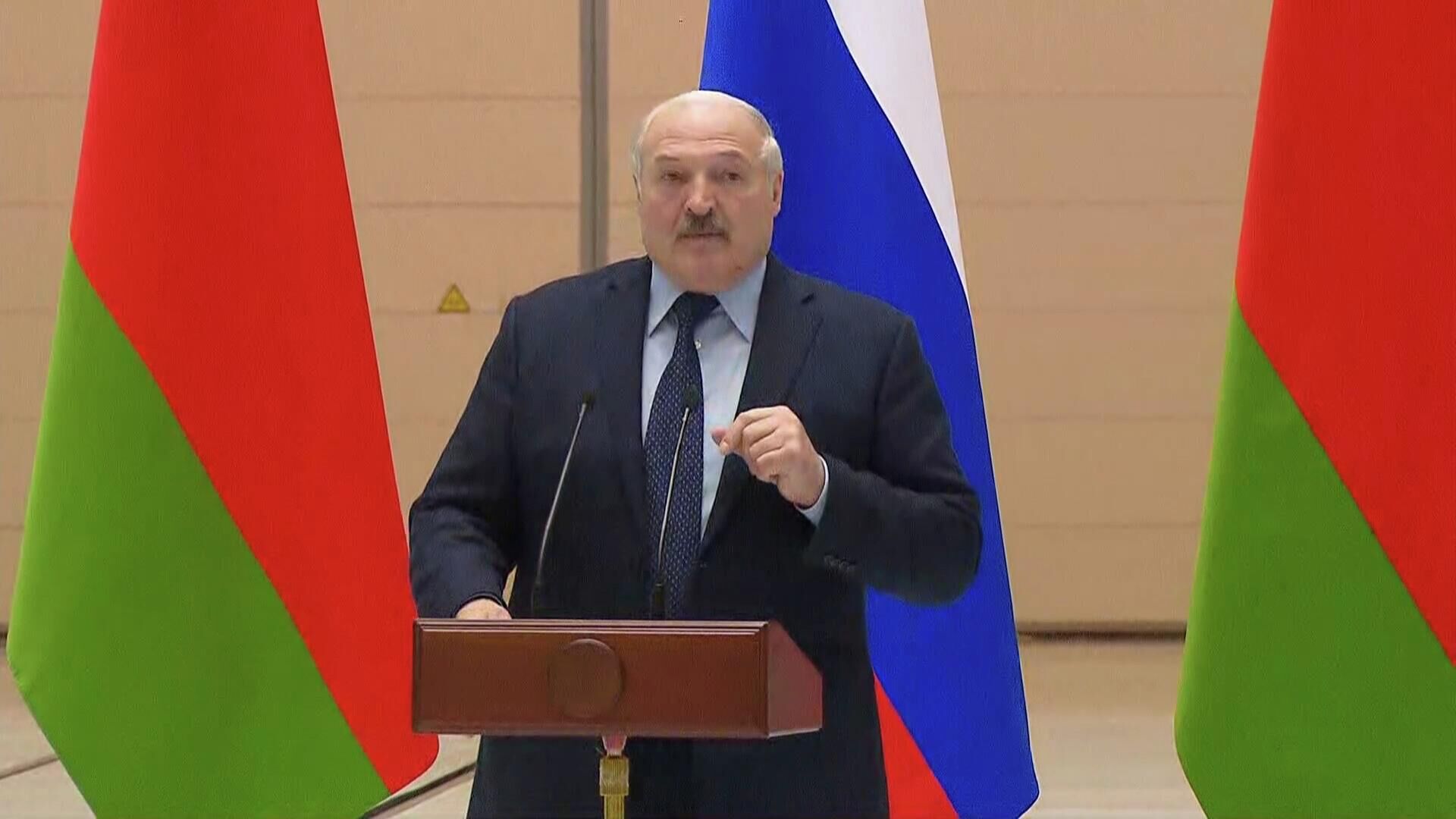 Лукашенко: Досвидос. Мы будем выстраивать свою жизнь сами - РИА Новости, 1920, 12.04.2022