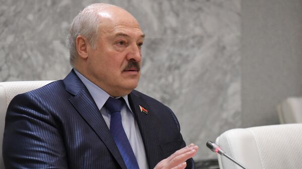 Президент Белоруссии Александр Лукашенко во время встречи во Владивостоке с губернатором Приморского края Олегом Кожемяко