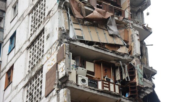 Разрушенный дом в Мариуполе