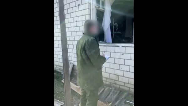 Работа следователей на месте авиаударов по домам в Брянской области