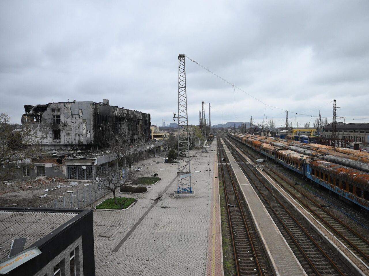 На базе разрушенного вокзала Мариуполя создадут современный терминал - РИА  Новости, 16.02.2023