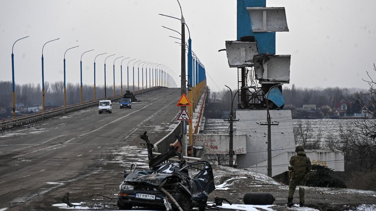 СБУ оставила в Херсоне группу для диверсий в тылу российских войск - РИА  Новости, 17.04.2022