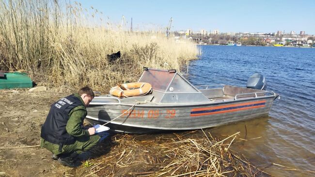 Катер Службы спасения, управляемый нетрезвым водителем, перевернулся на Волге в городе Камышин