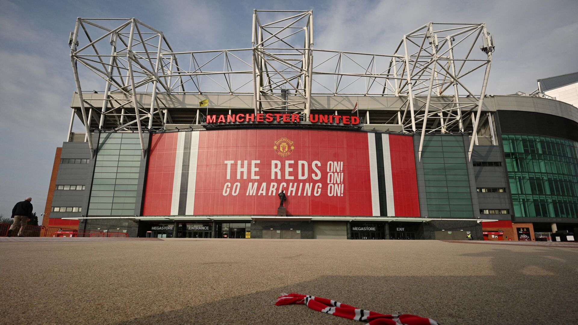 Манчестер Юнайтед" проведет реконструкцию арены "Олд Траффорд" - РИА Новости Спорт, 18.04.2022