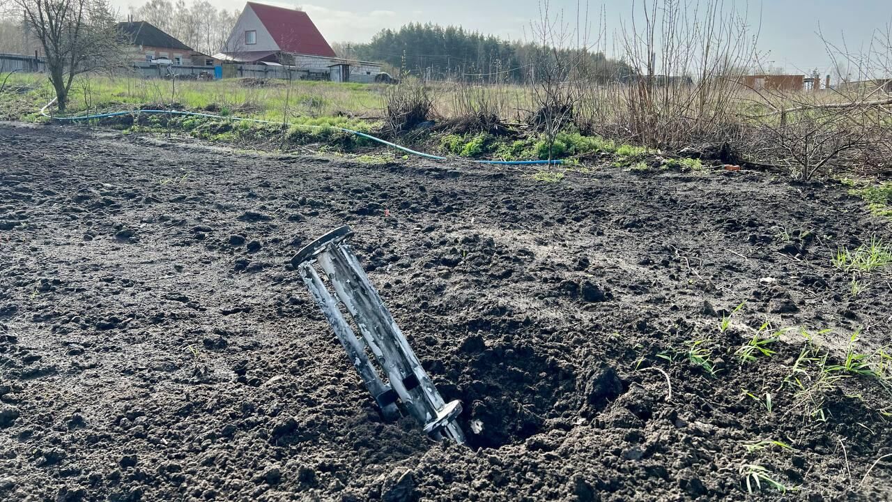 Село под Белгородом обстреляли кассетными боеприпасами, рассказал очевидец  - РИА Новости, 19.04.2022