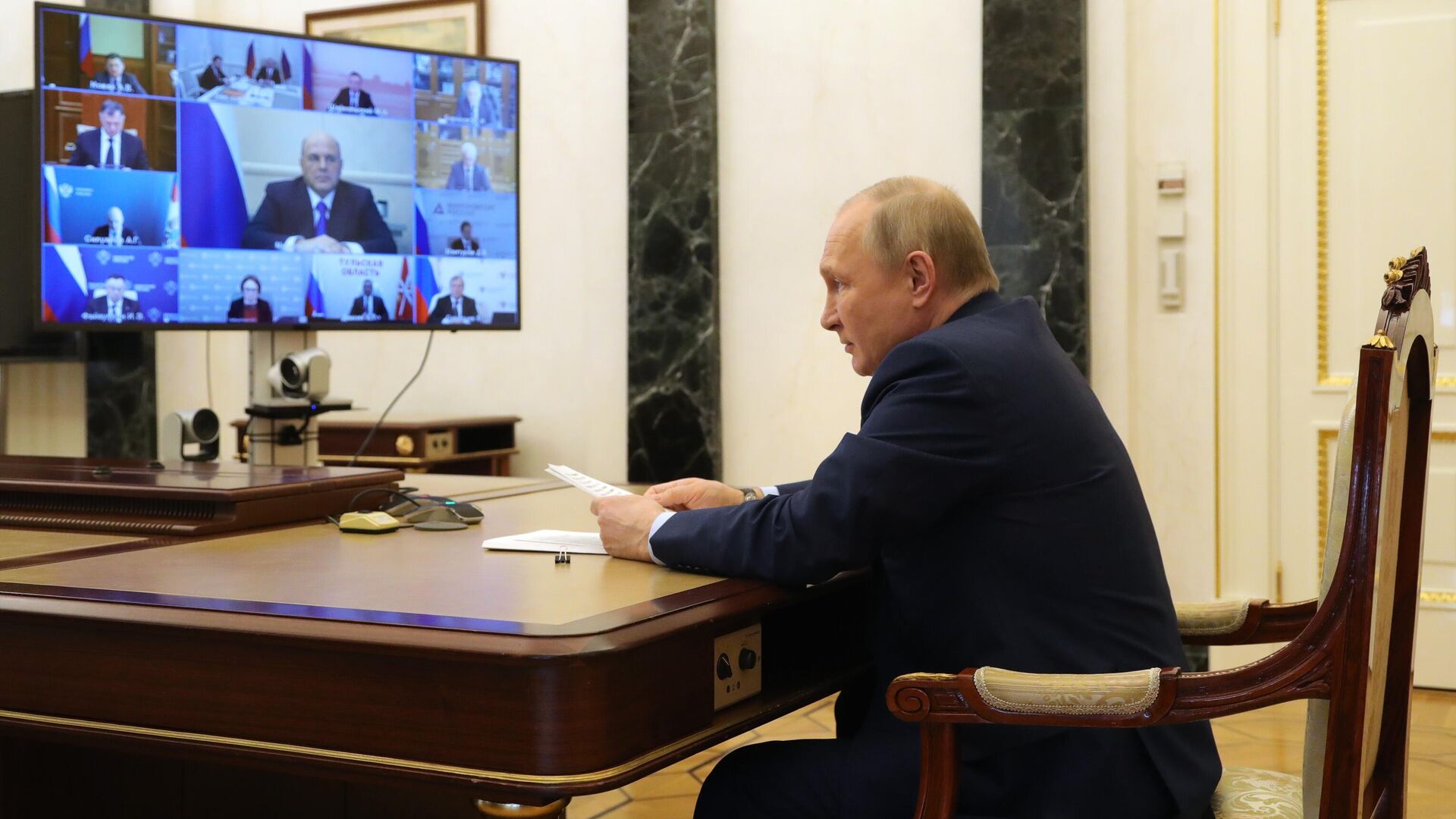 Президент РФ Владимир Путин проводит в режиме видеоконференции совещание по вопросам развития металлургической отрасли - РИА Новости, 1920, 20.04.2022