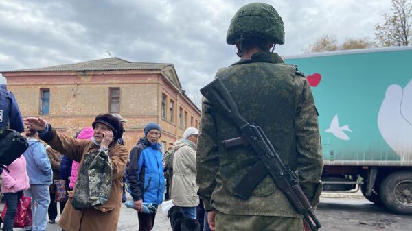 Армия ДНР сопровождает  гуманитарные конвои