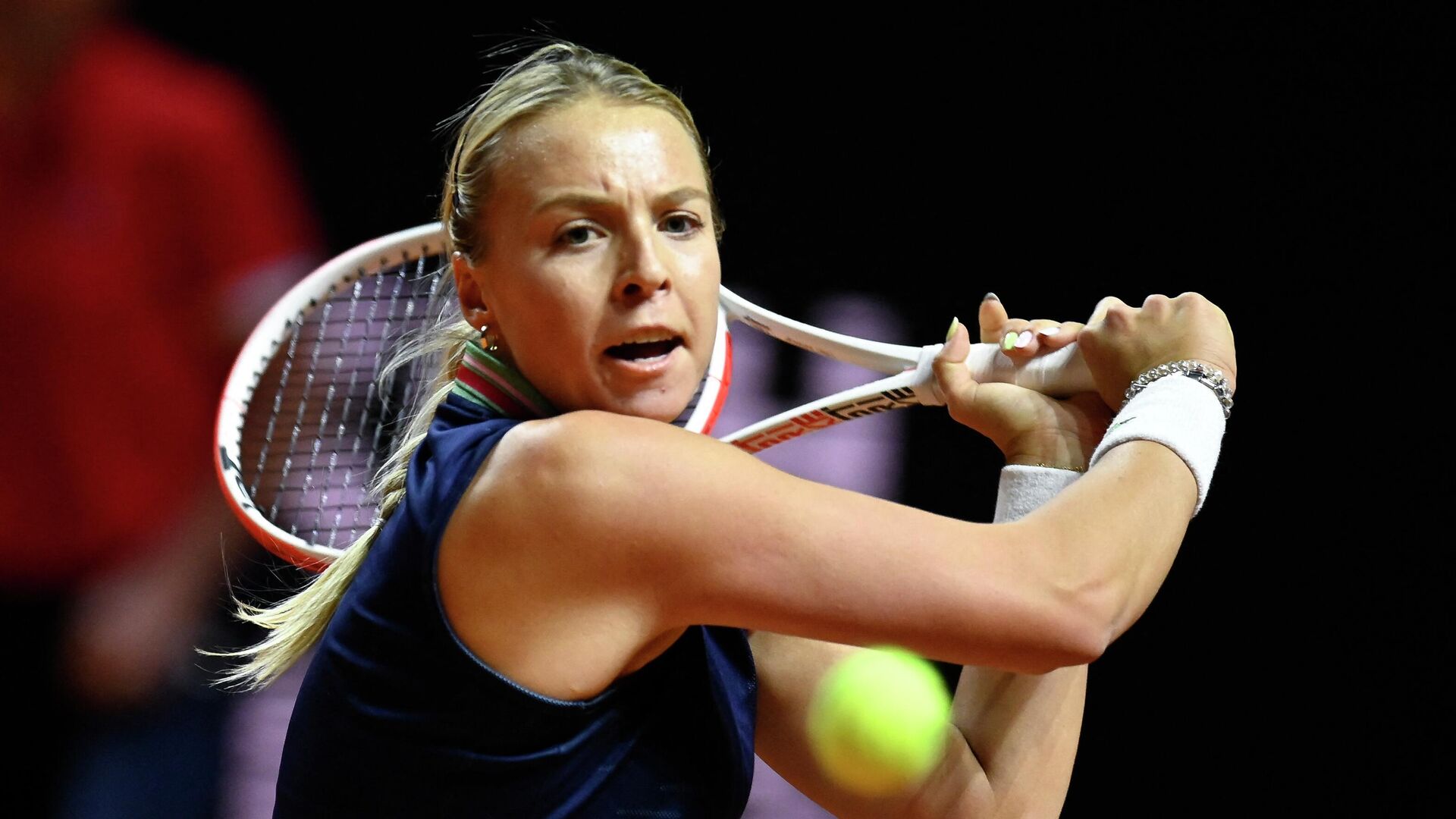 Anett kontaveit hot