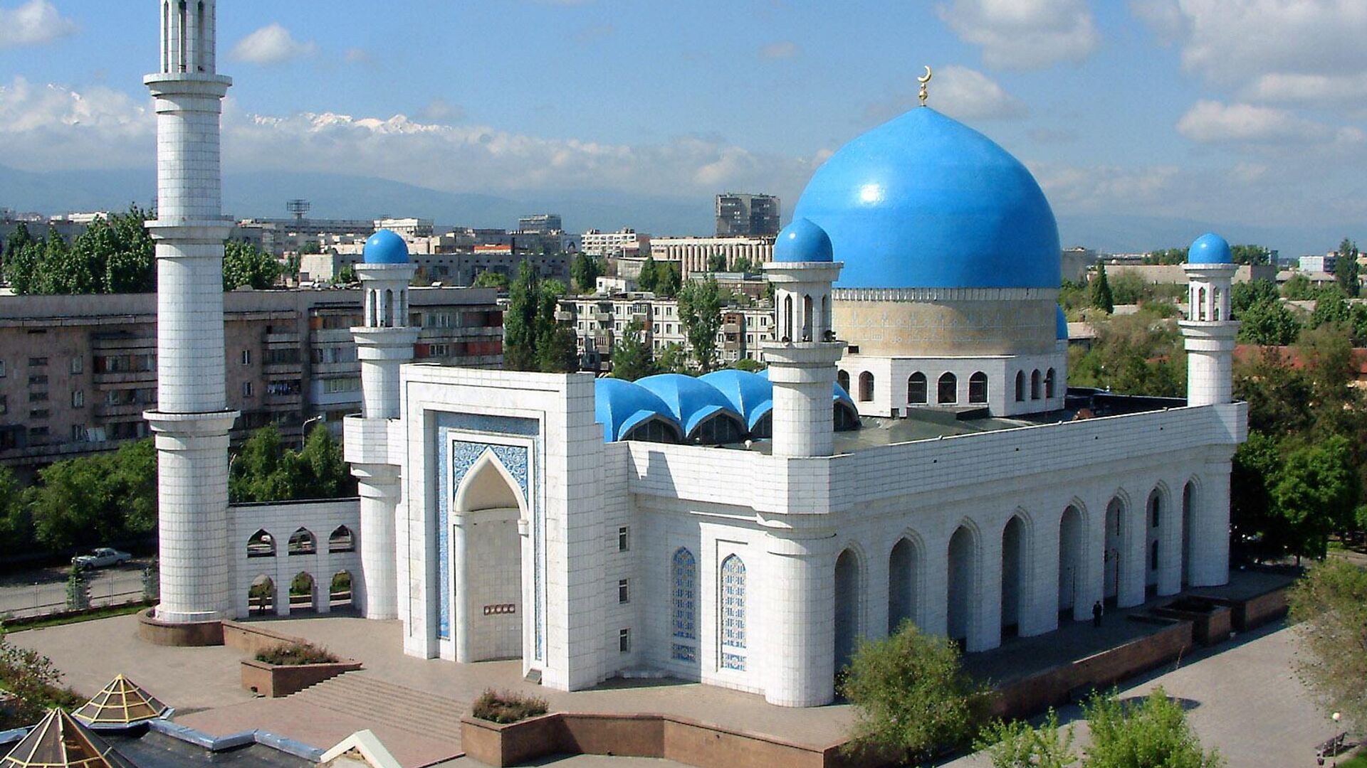 Алматинская центральная городская мечеть - РИА Новости, 1920, 23.04.2022