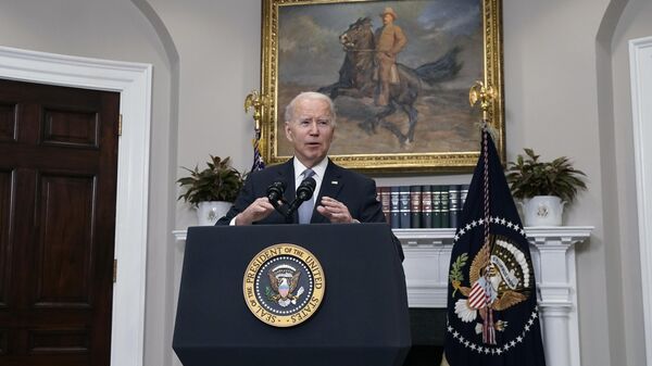 Президент США Джо Байден выступает с заявлением по ситуации вокруг Украины в Белом доме