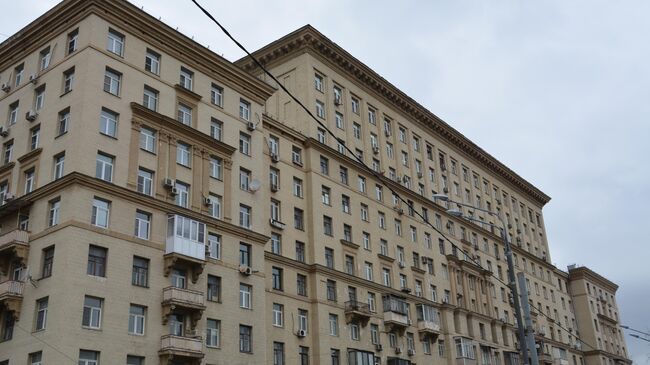 Дом №1 в Большом Матросском переулке в Москве