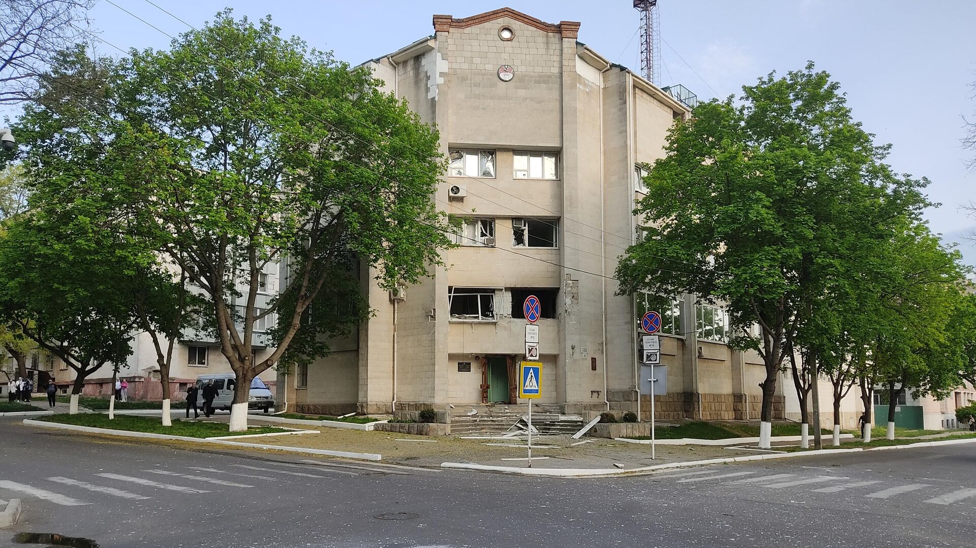 Поврежденное здание МГБ Приднестровья в Тирасполе - РИА Новости, 1920, 27.04.2022