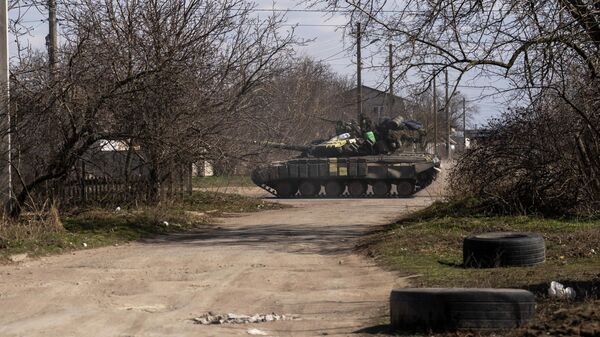 Украинский танк на окраине Николаева