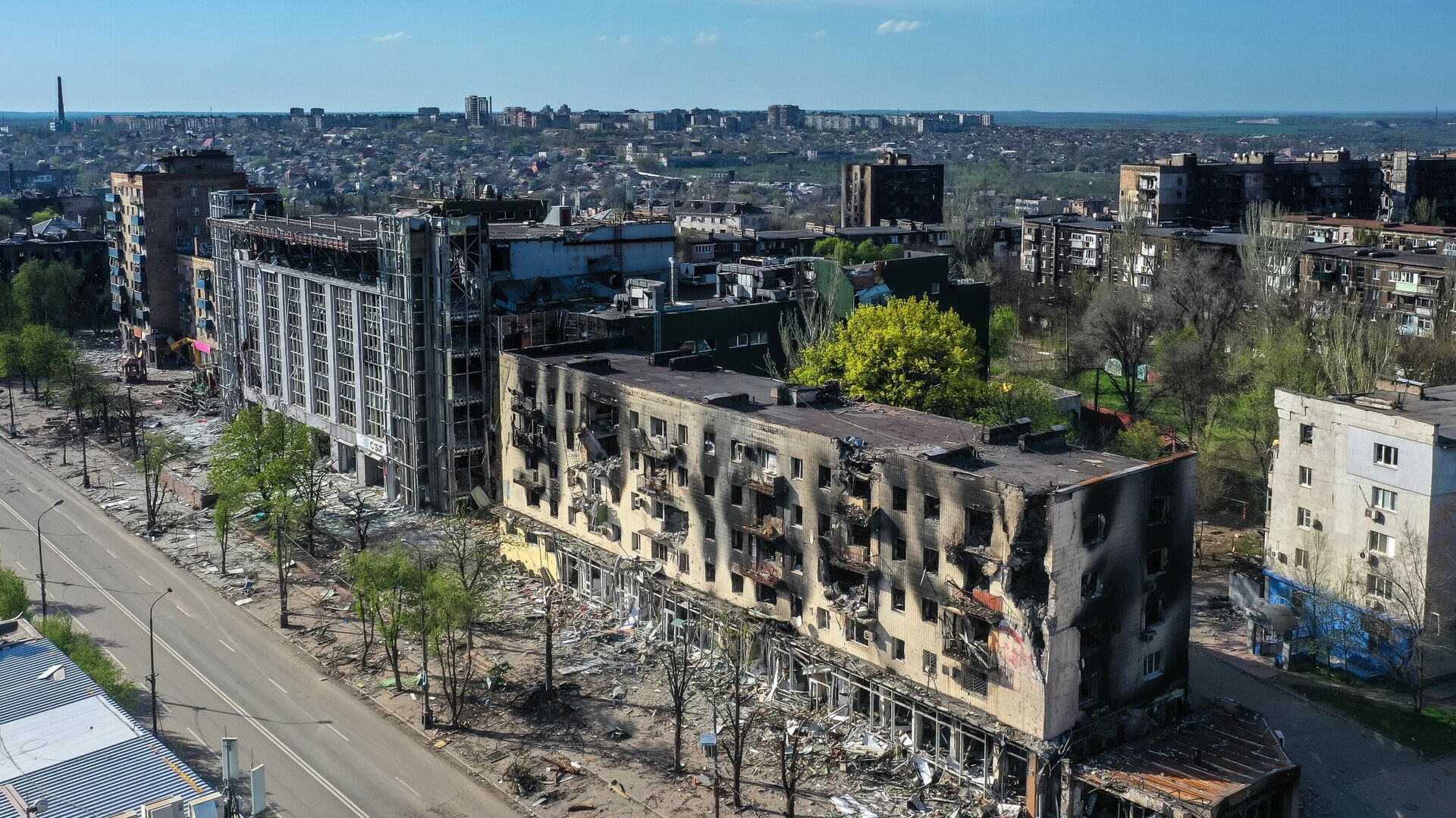 Сегодняшний вид. Мариуполь 2022. Город Мариуполь 2022. Мариуполь центр города разрушения. Мариуполь центр 2022.