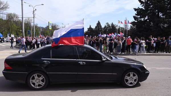 Участники всероссийского автопробега Zа мир без нацизма 