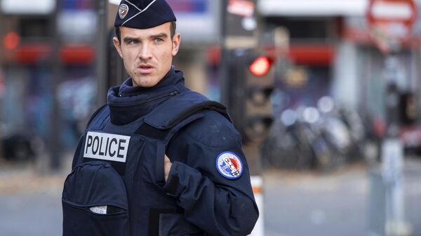 Сотрудник полиции во Франции. Архивное фото