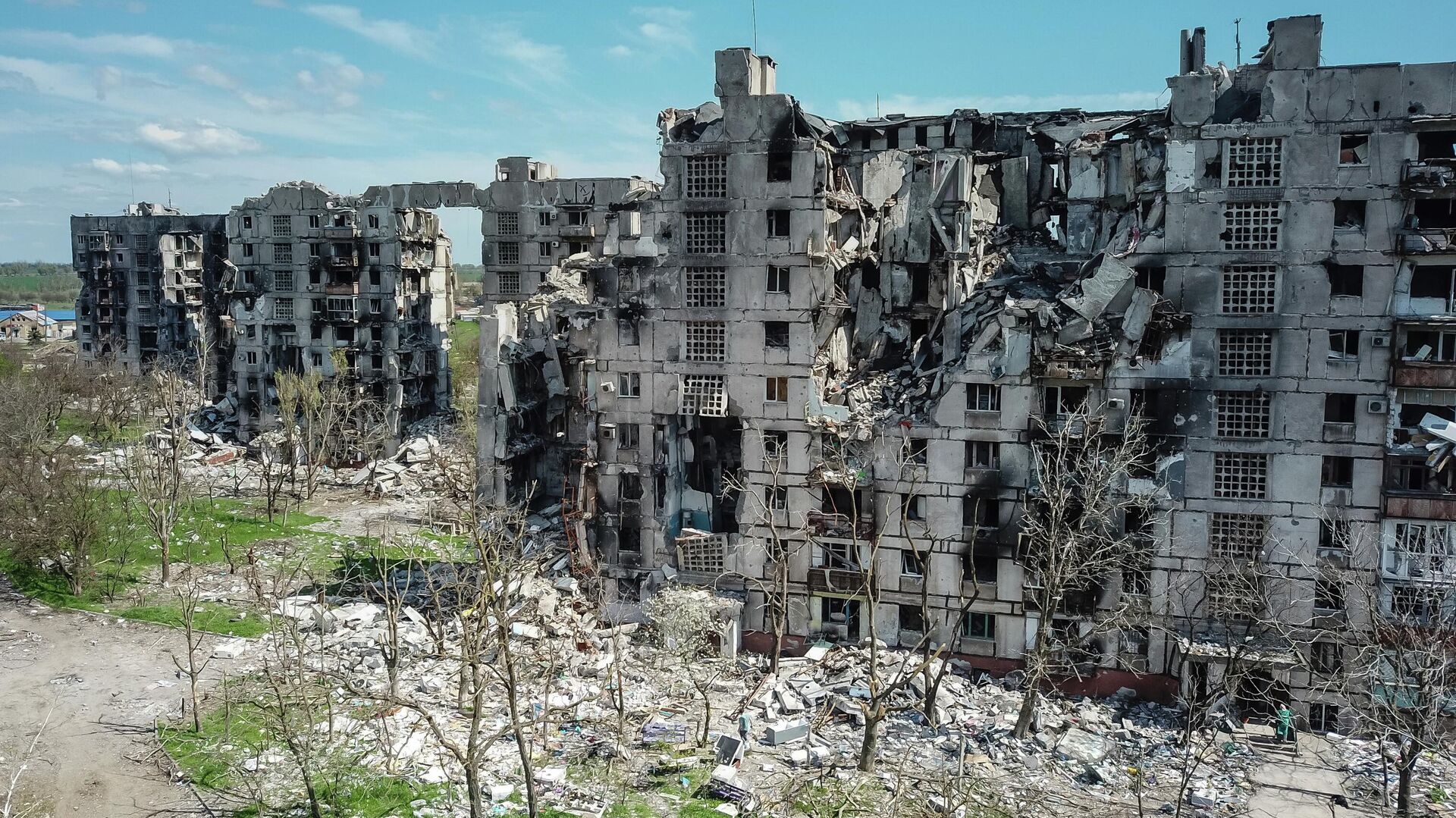 Разрушенные дома в Левобережном районе Мариуполя. 2022 год - РИА Новости, 1920, 12.02.2024