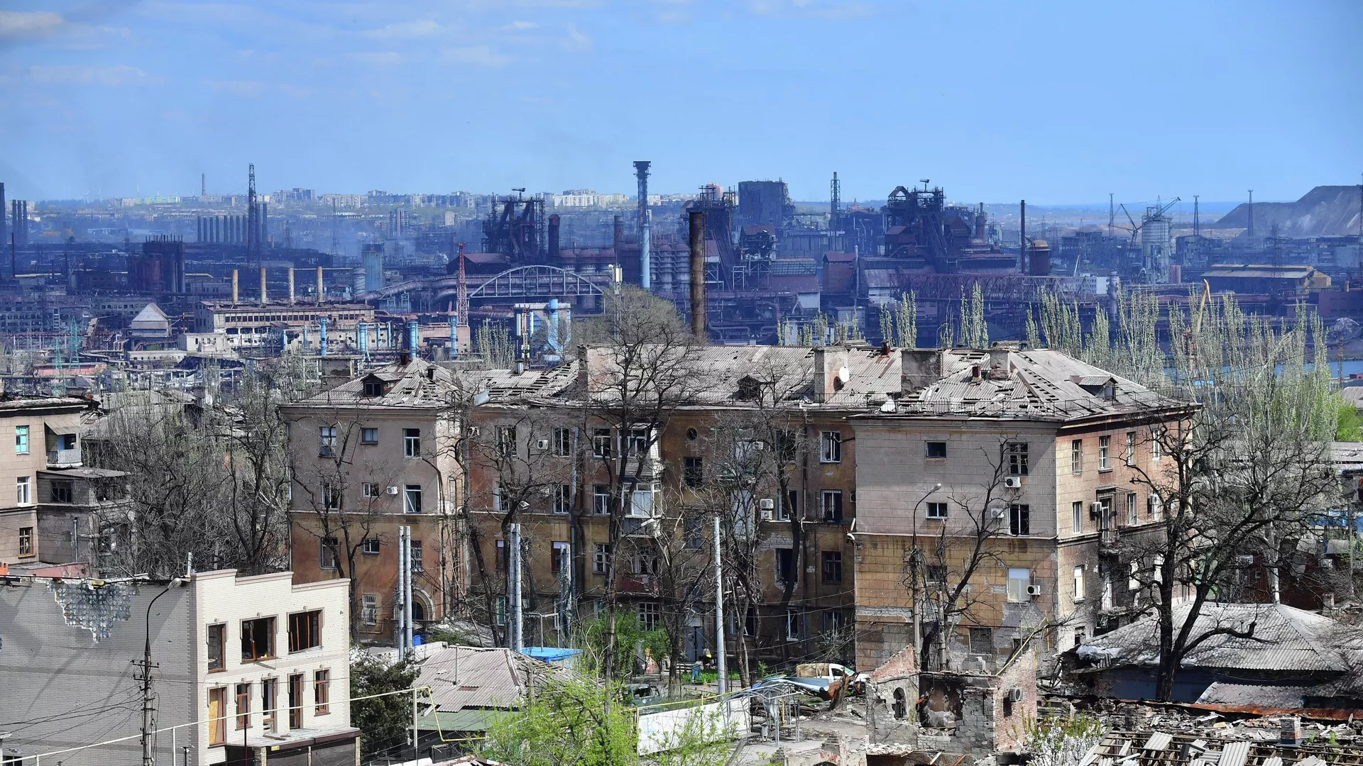 Разрушенные здания в центре Мариуполя - РИА Новости, 1920, 01.05.2022
