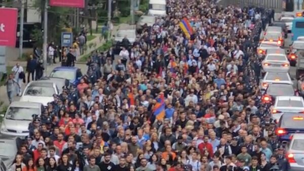 Шествие в Ереване с требованием отставки Пашиняна