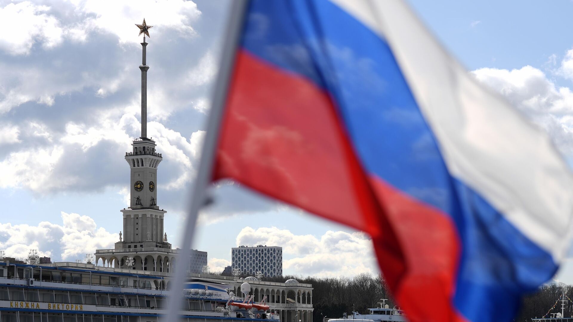 ДНР и ЛНР должны будут направить в Совфед представителей в случае вхождения республик в состав России