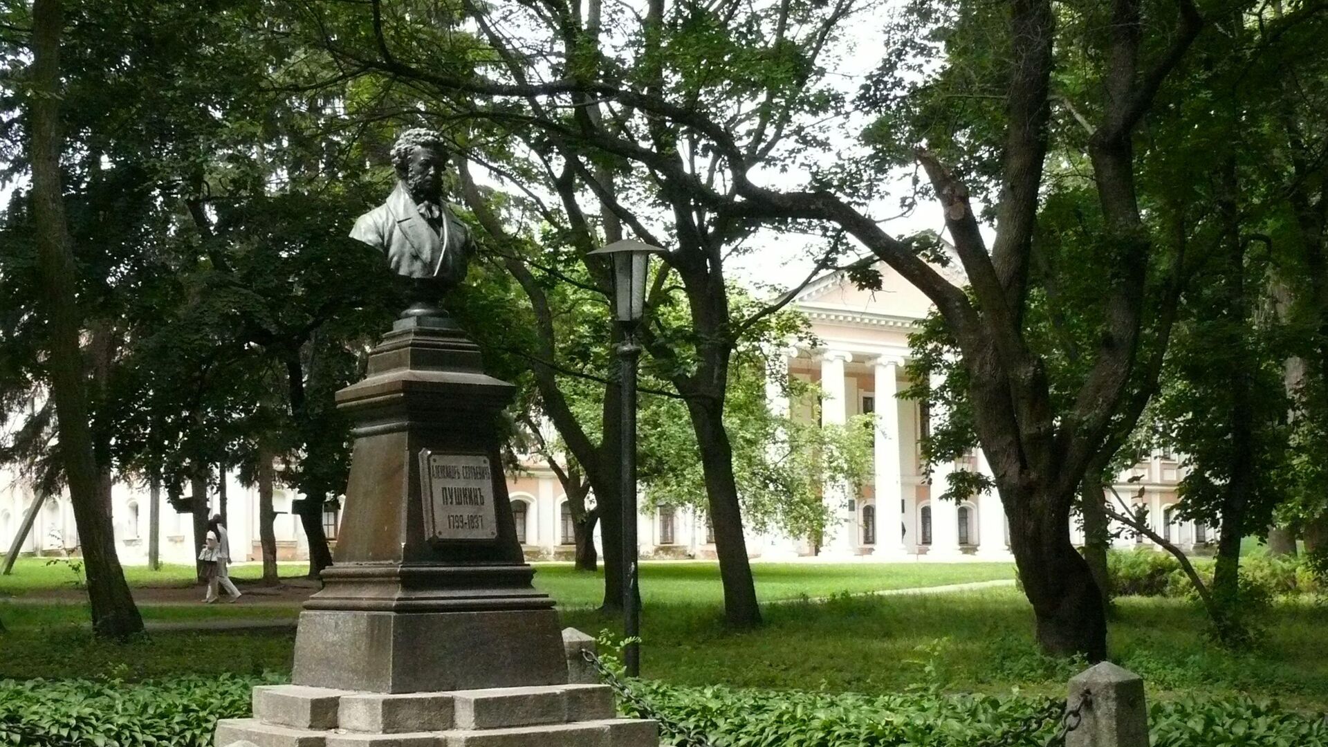 Памятник Александру Пушкину в Чернигове - РИА Новости, 1920, 26.06.2022