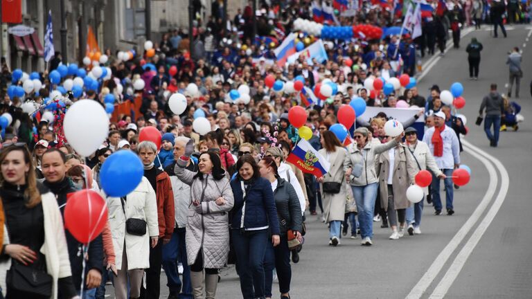 Первомайская демонстрация во Владивостоке