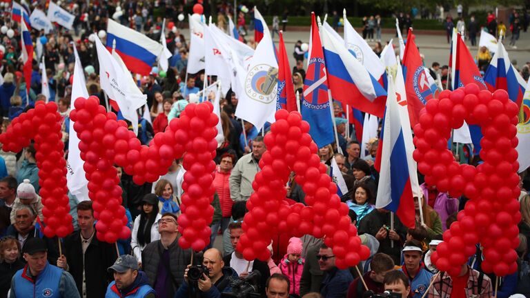 Первомайская демонстрация в Волгограде