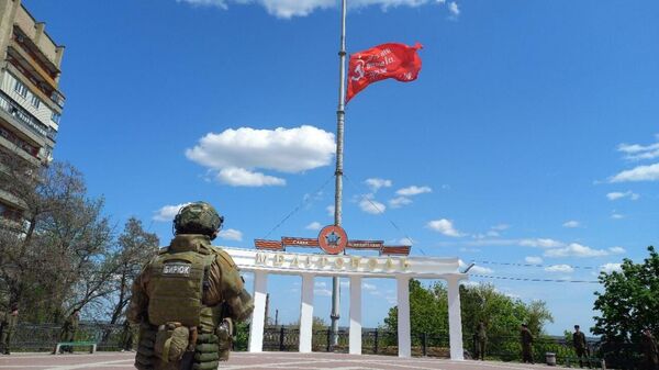 В Мелитополе подняли знамя Победы