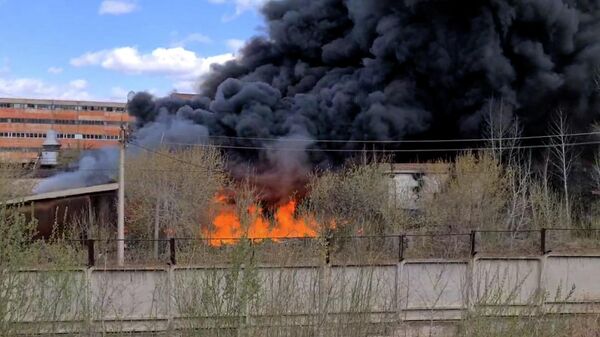 Пожар на складе полиэтиленовых отходов в Красноярске