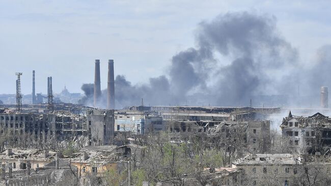 Обстрел металлургического комбината Азовсталь в Мариуполе