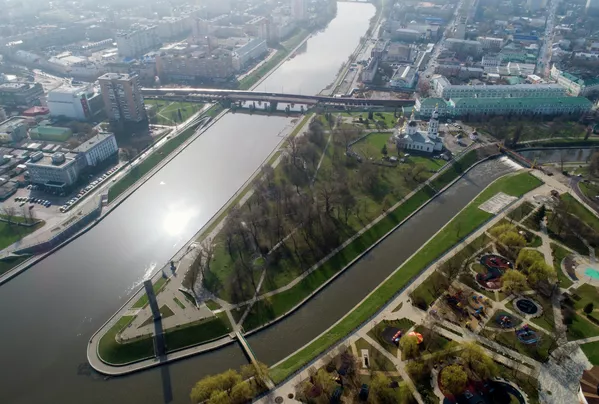 1786775584_0:0:3036:2048_600x0_80_0_1_c9