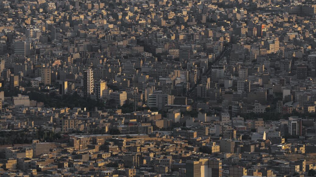 На нефтеперерабатывающем заводе в Иране взорвался резервуар с азотом