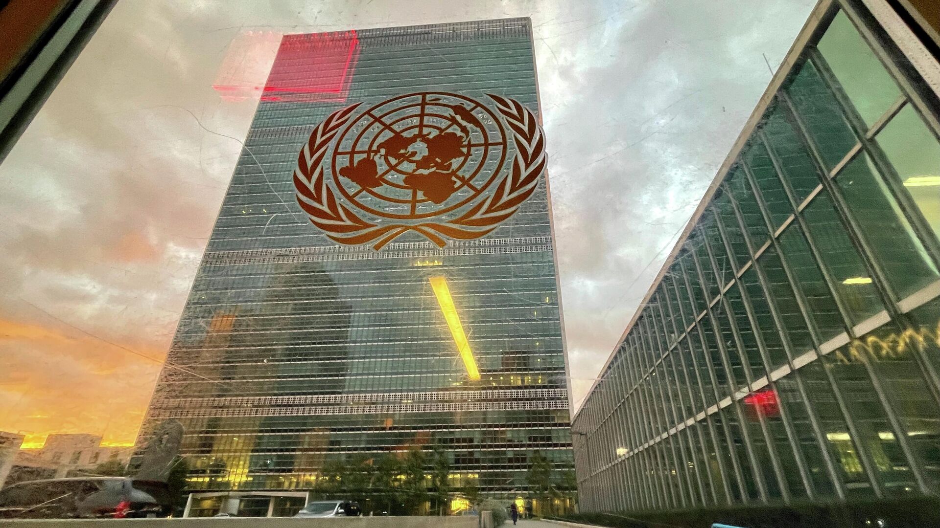 Здание штаб-квартиры Организации Объединенных Наций в Нью-Йорке - РИА Новости, 1920, 04.07.2024