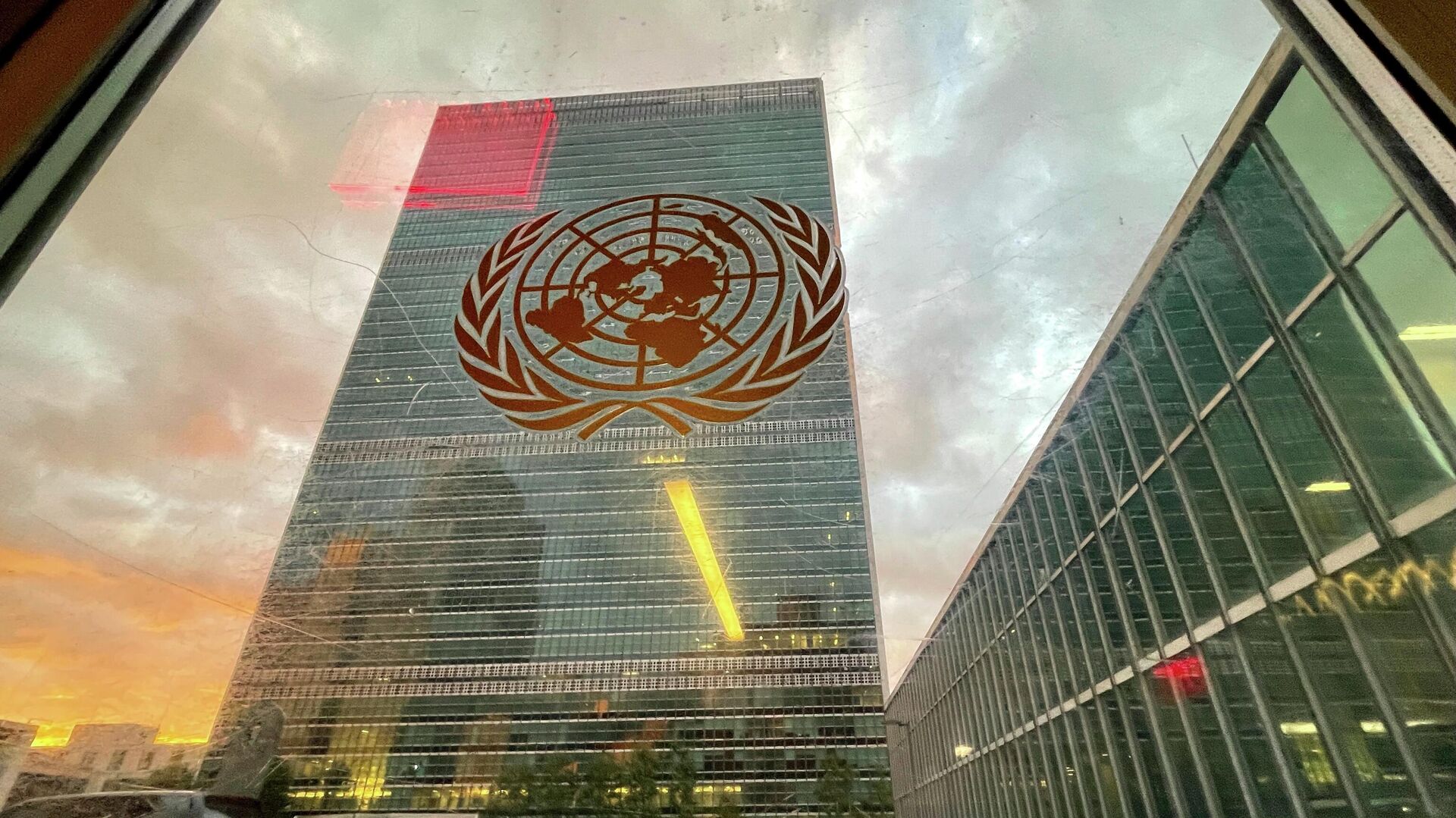 Здание штаб-квартиры Организации Объединенных Наций в Нью-Йорке - РИА Новости, 1920, 18.01.2023