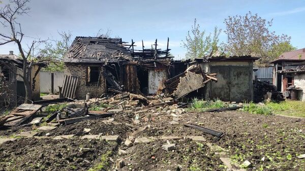 Дом, обстрелянный из РСЗО Град ВСУ, в Ясиноватой