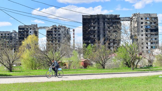 Разрушенные дома в Левобережном районе Мариуполя