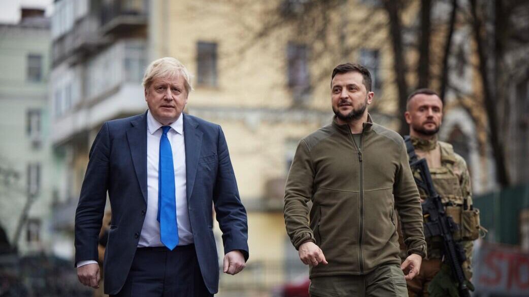 Премьер-министр Великобритании Борис Джонсон и Владимир Зеленский - РИА Новости, 1920, 27.06.2022
