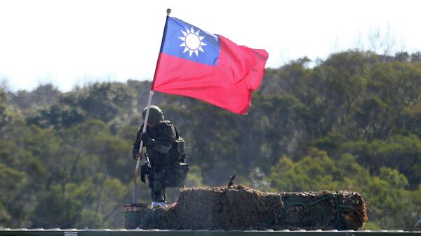 Военнослужащий армии Тайваня во время учений