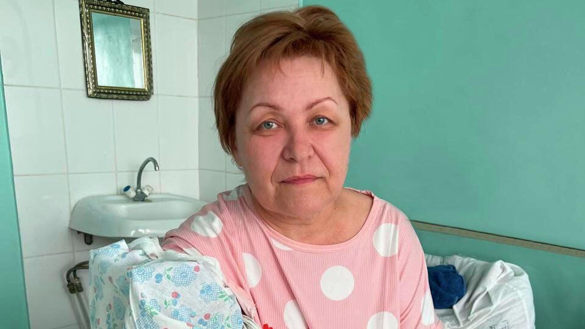 Женщина из ЛНР с огнестрельным ранением в Солнечногорской областной больнице - РИА Новости, 1920, 06.05.2022