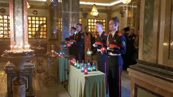 Церемония передачи лампадок с частичками Вечного огня в Минске 