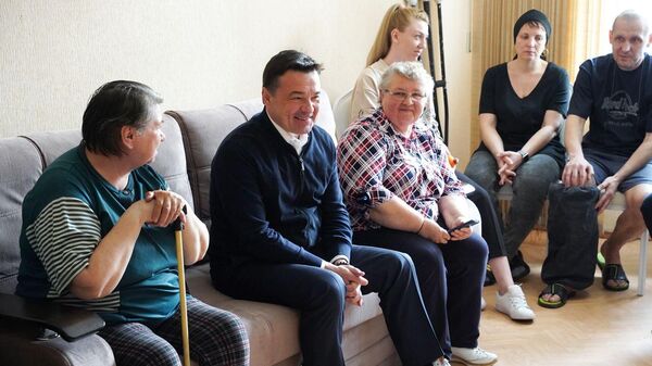 Губернатор Московской области Андрей Воробьев навестил жильцов дома в Ступино, где 11 апреля произошёл взрыв газа