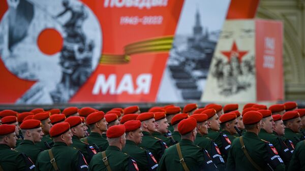 Рота военной полиции на военном параде в честь 77-й годовщины Победы в Великой Отечественной войне