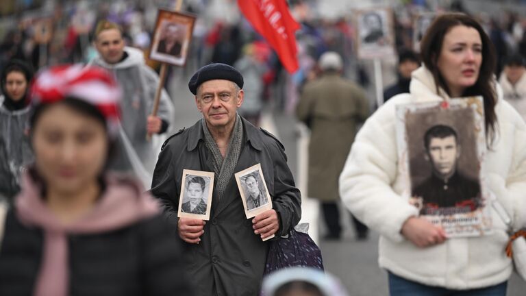 Шествие  Бессмертный полк в Москве