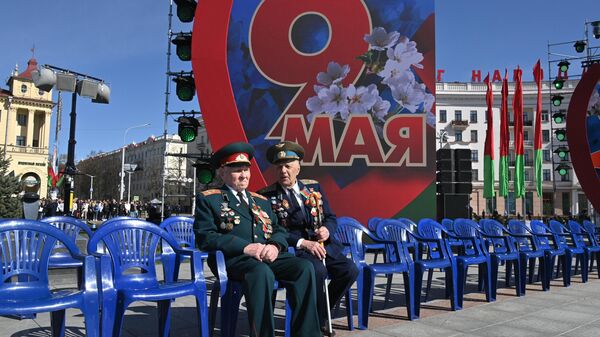 Участники празднования Дня Победы в Минске