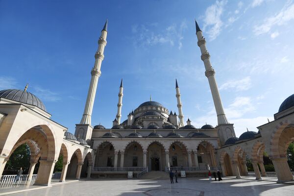 Центральная мечеть Сердце Чечни имени Ахмата Кадырова в Грозном