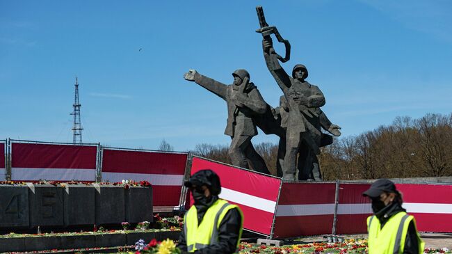 Мемориальный комплекс Памятник воинам Советской Армии - освободителям Советской Латвии и Риги от немецко-фашистских захватчиков в Риге