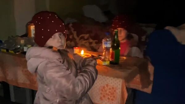 Девятилетние сестры-близнецы из ЛНР два месяца не выходят из убежища