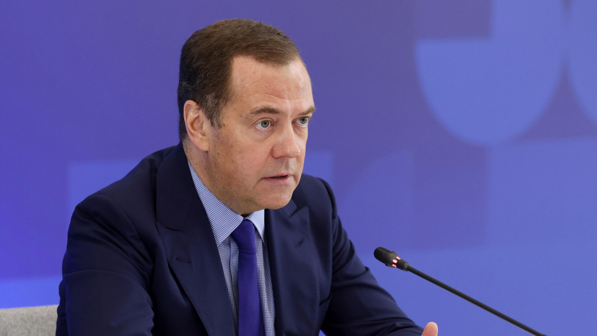 Зампред Совбеза Медведев засомневался в существовании Украины на карте мира через два года