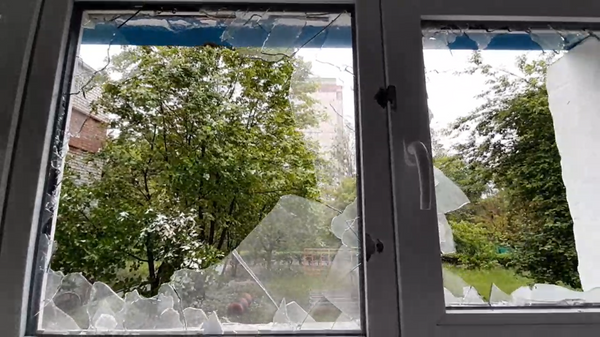 Последствия обстрела детского сада в Донецке украинскими боевиками 